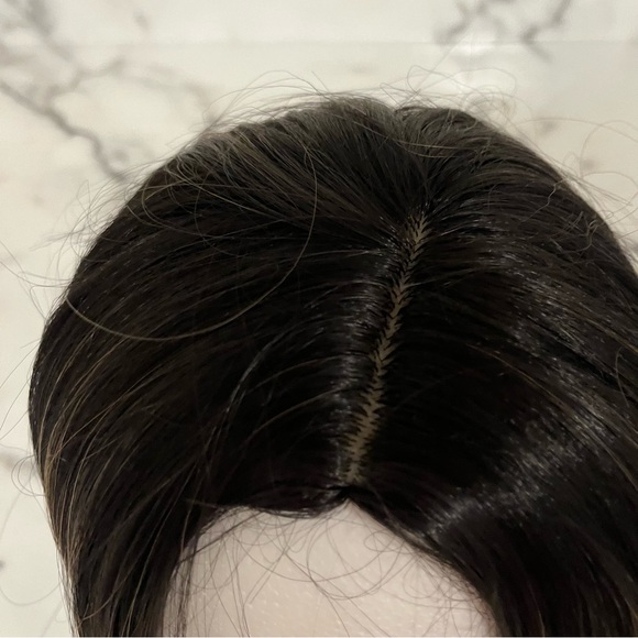 Brown Wig with Blonde Highlight - Picture 4 of 5